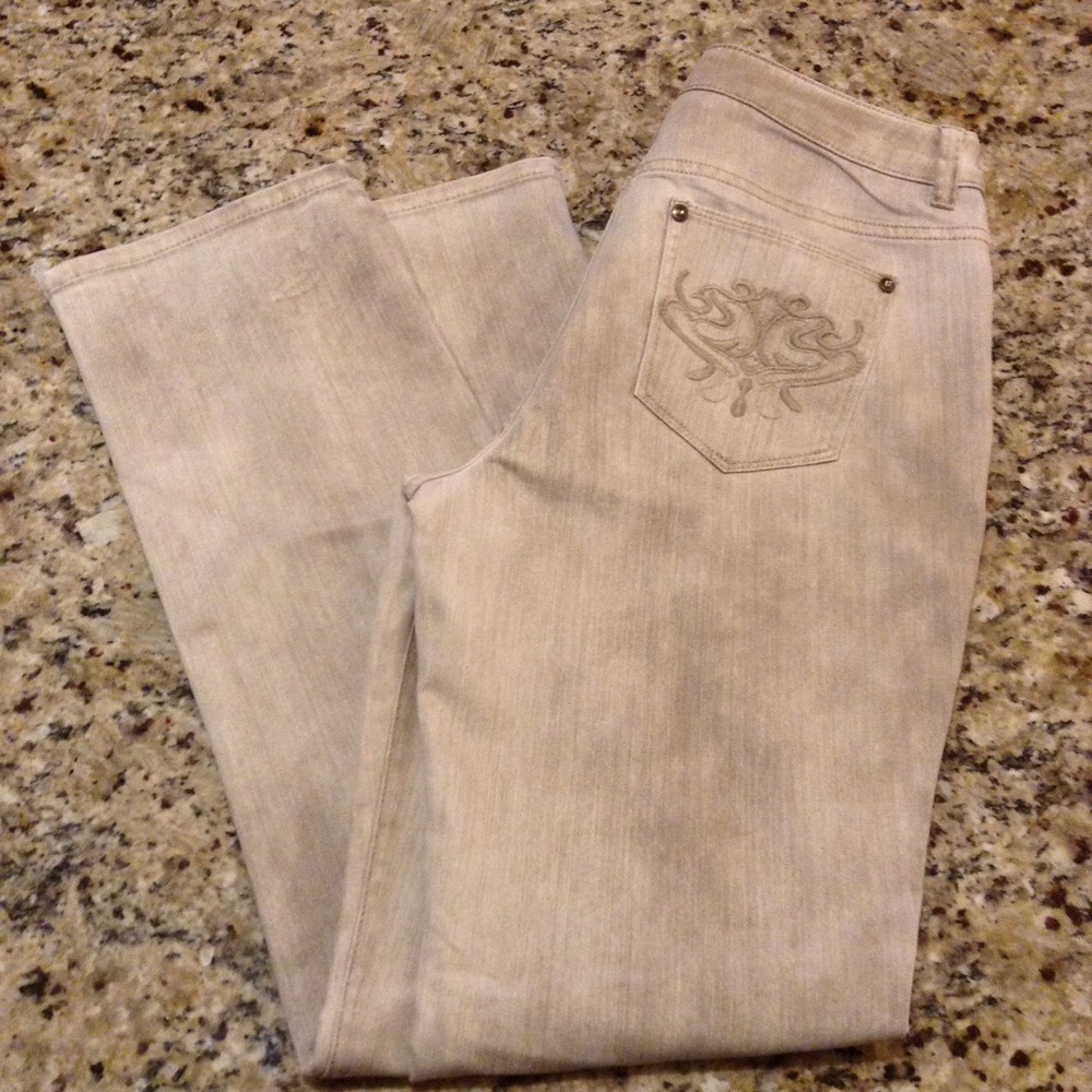 🎆Chico's Platinum Denim jeans NWOT Gold/Sandstone